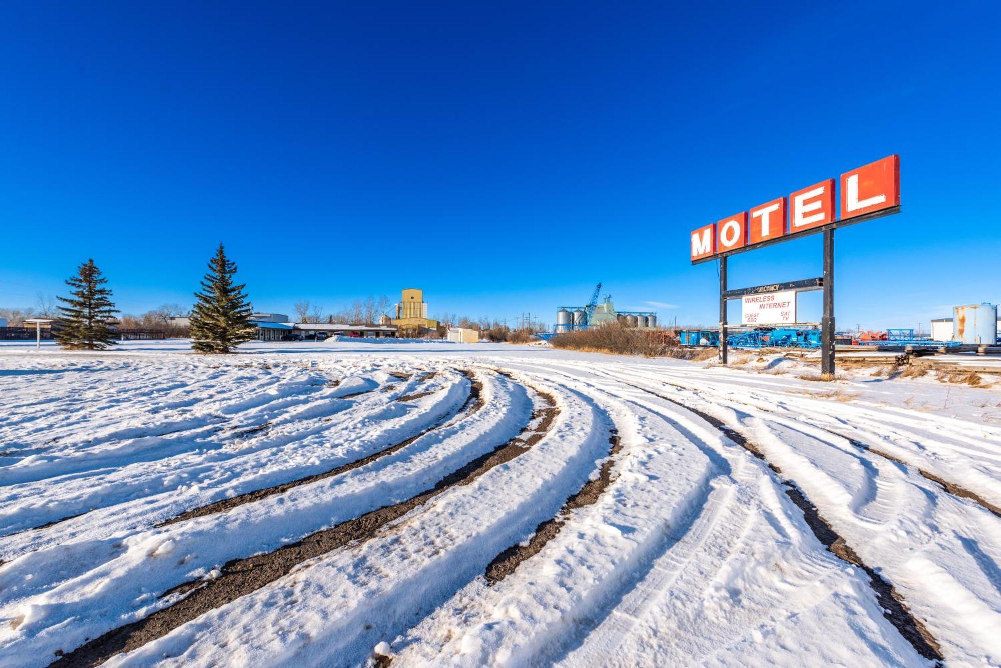 Blue Horse Motel Beiseker Exteriér fotografie